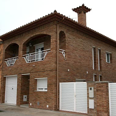 Habitatge unifamiliar, a Vilobí d'Onyar